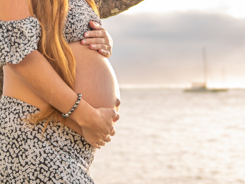 Séance photo maternité à&nbsp;Tahiti